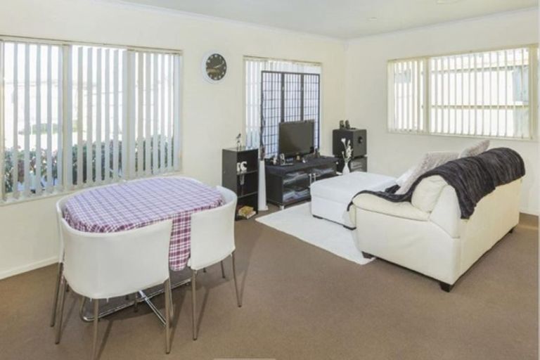 Photo of property in 28 Raphoe Road, Flat Bush, Auckland, 2019