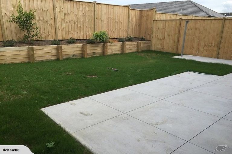 Photo of property in 15 Costa Viva Crescent, Karaka, Papakura, 2113