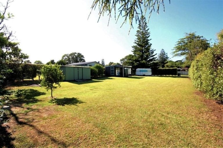 Photo of property in 22 Marlin Place, Whiritoa, Whangamata, 3691