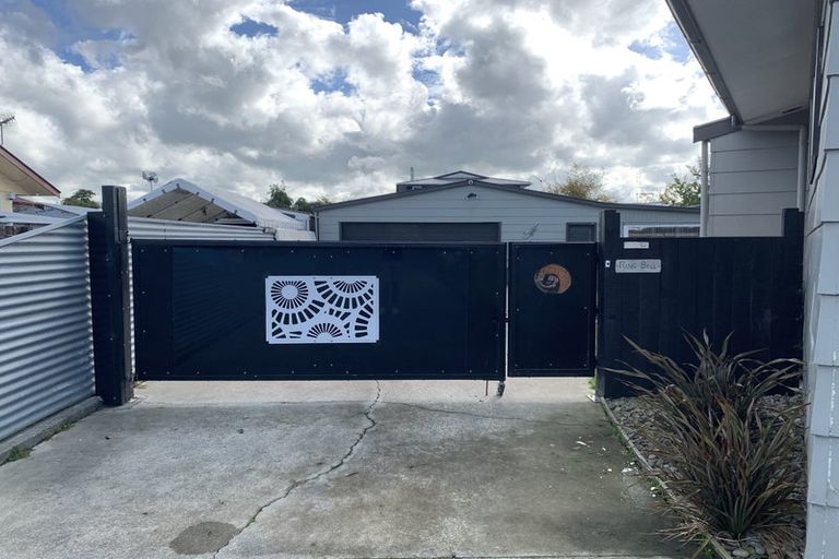 Photo of property in 11 Hilton Grove, Kelvin Grove, Palmerston North, 4414