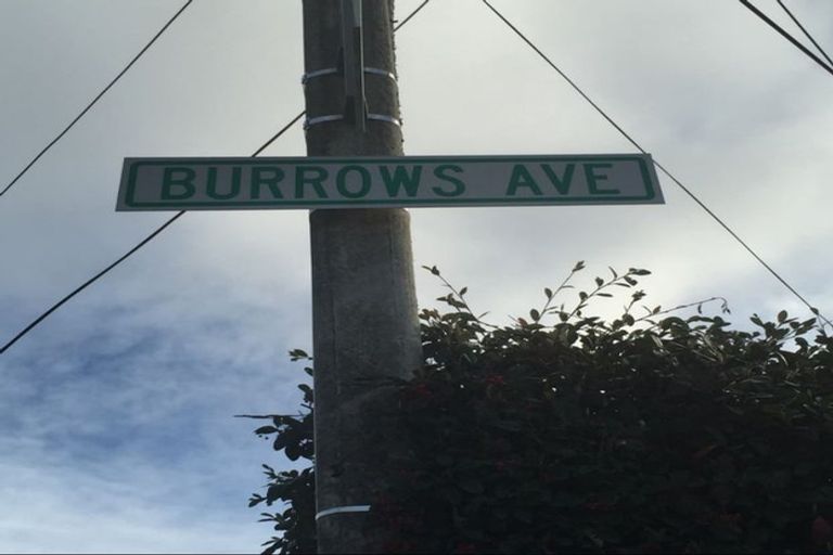 Photo of property in 16 Burrows Avenue, Karori, Wellington, 6012