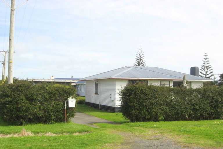 Photo of property in 73 Leslie Street, Waitara, 4320