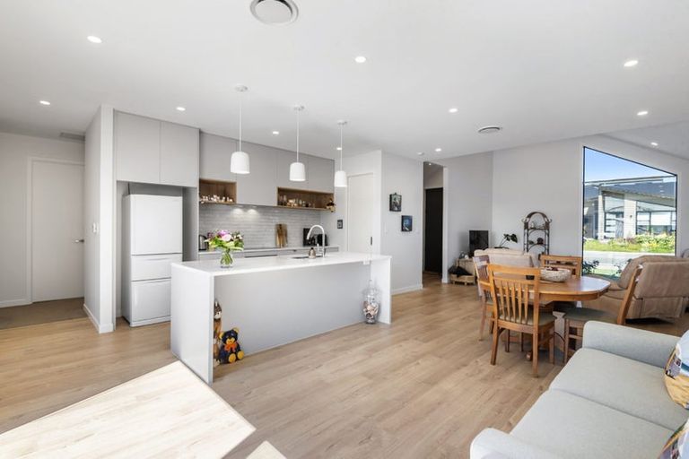 Photo of property in 12 Croatia Avenue, Huapai, Kumeu, 0810