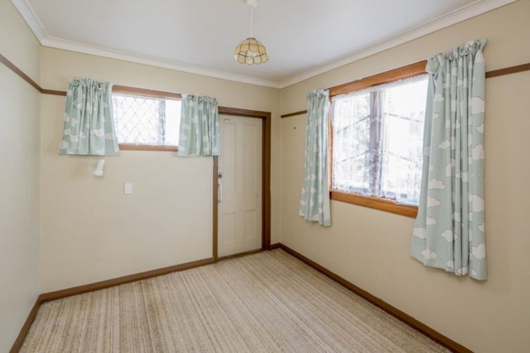 Photo of property in 96 Winchester Street, Levin, 5510