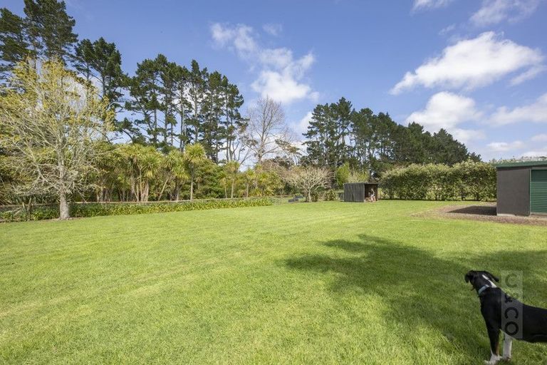 Photo of property in 30 Riverland Road, Kumeu, 0892