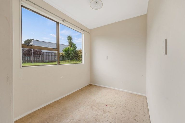 Photo of property in 49 Nevada Drive, Merrilands, New Plymouth, 4312