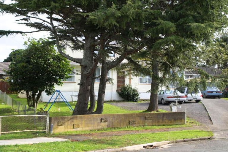 Photo of property in 28 Nogat Avenue, Papatoetoe, Auckland, 2024