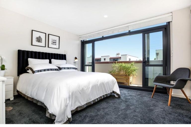 Photo of property in 12b Domain Drive, Parnell, Auckland, 1052