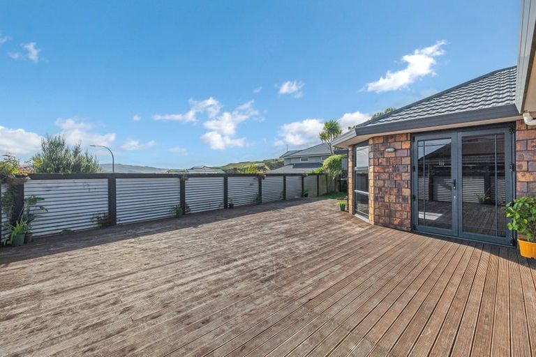 Photo of property in 75 Kentwood Drive, Woodridge, Wellington, 6037