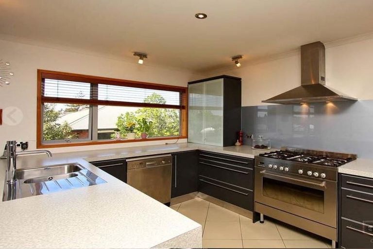 Photo of property in 174 Heta Road, Highlands Park, New Plymouth, 4312