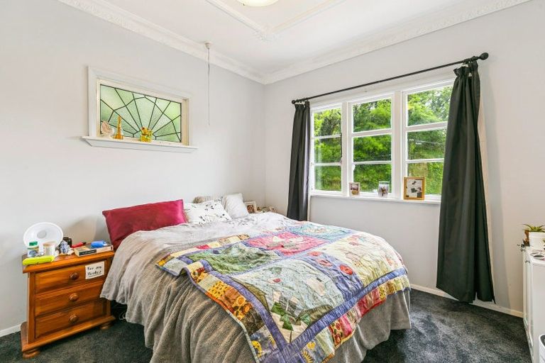 Photo of property in 79 Garden Road, Northland, Wellington, 6012