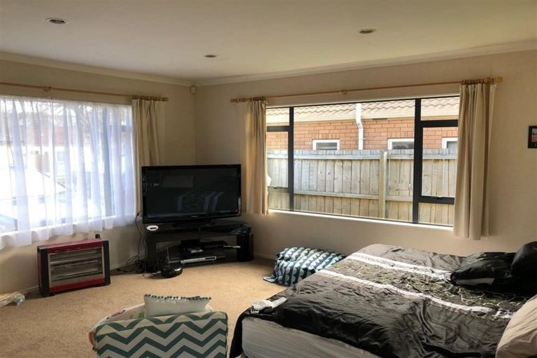 Photo of property in 27 Riplington Road, Huntington Park, Auckland, 2013