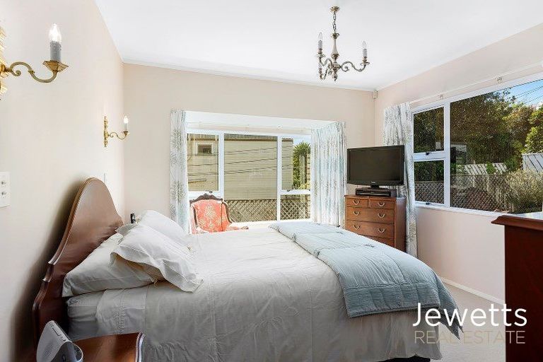 Photo of property in 19 Duthie Street, Karori, Wellington, 6012