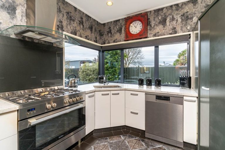 Photo of property in 4 Hamilton Court, Milton, 9220