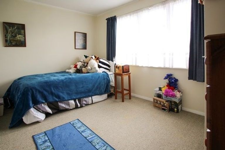 Photo of property in 1/46 Thackeray Street, Trentham, Upper Hutt, 5018