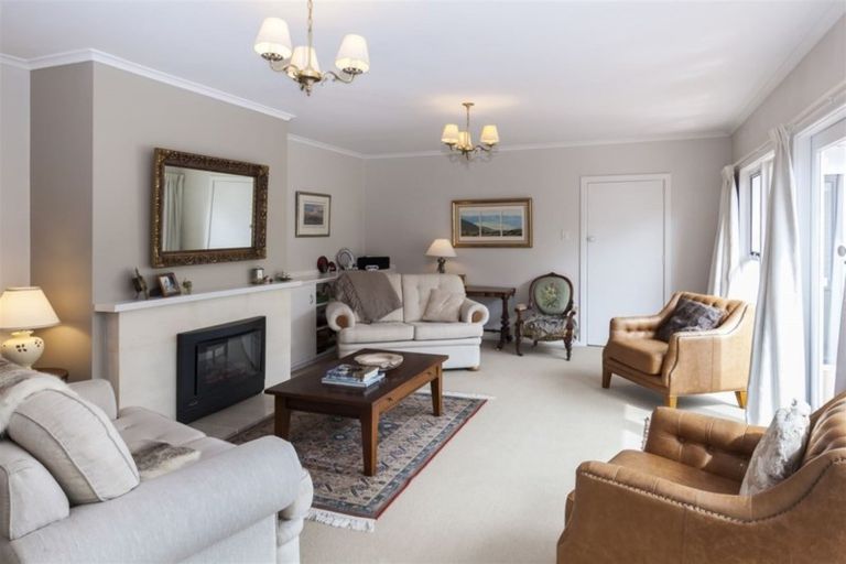 Photo of property in 19 Joyce Crescent, Ilam, Christchurch, 8041