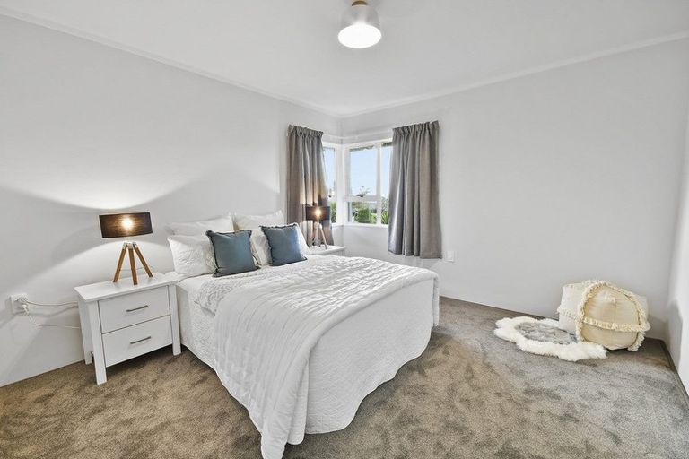 Photo of property in 1 Tremen Place, Pukekohe, 2120