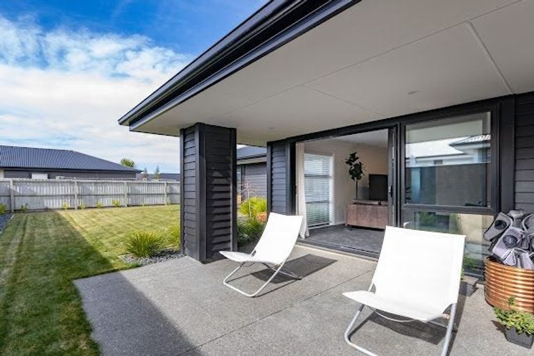 Photo of property in 19 Hickmott Street, Rangiora, 7400
