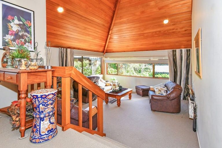 Photo of property in 8 Lemonwood Place, The Gardens, Auckland, 2105
