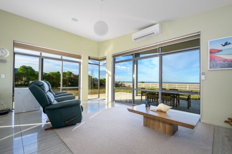 Photo of property in 18 Shoreline Place, Rarangi, Blenheim, 7273