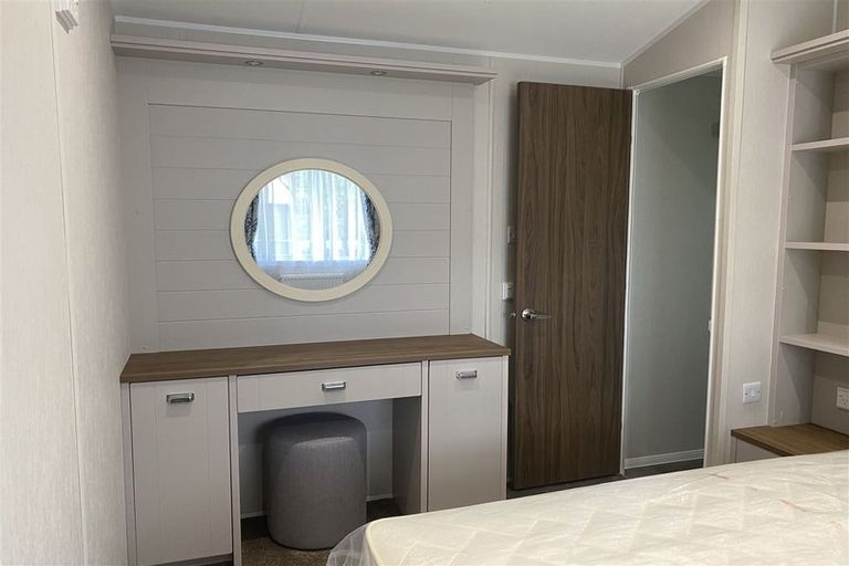 Photo of property in 87b Kaurilands Road, Titirangi, Auckland, 0604