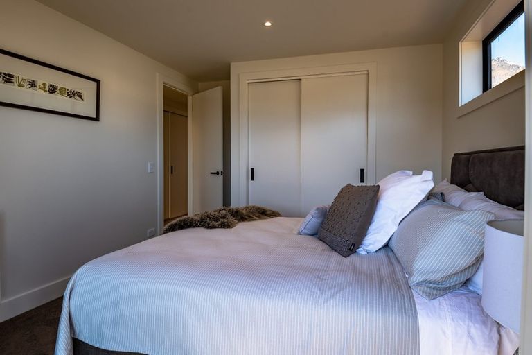 Photo of property in 34 Shepherd Road, Jacks Point, Queenstown, 9371