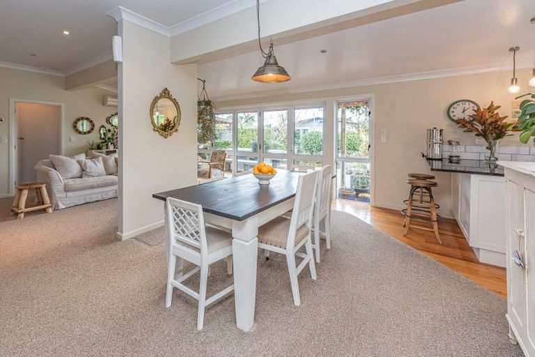 Photo of property in 23 Moore Avenue, Tawhero, Whanganui, 4501