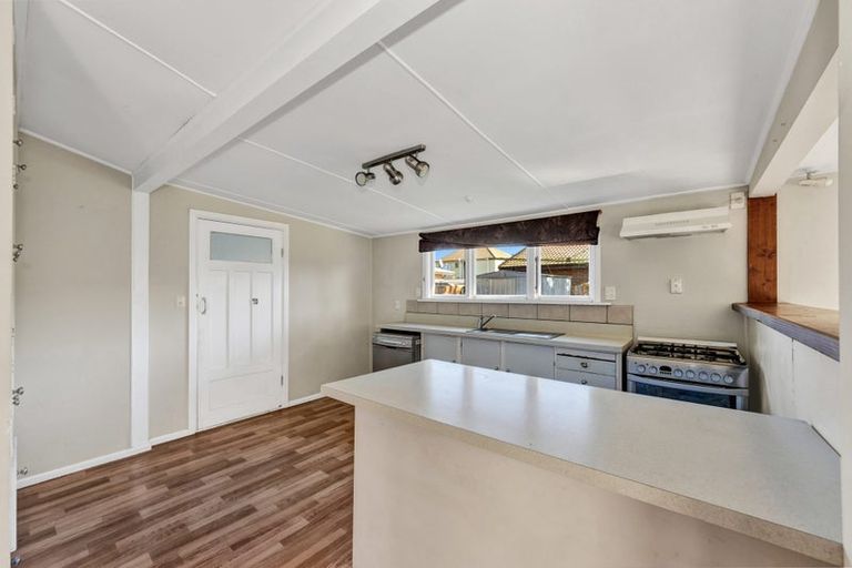 Photo of property in 1/121 Geraldine Street, Edgeware, Christchurch, 8013