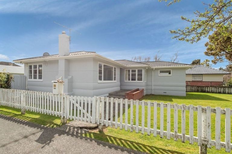 Photo of property in 33 John Street, Trentham, Upper Hutt, 5018