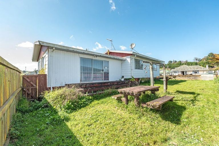 Photo of property in 28 Hackett Street, Whanganui East, Whanganui, 4500