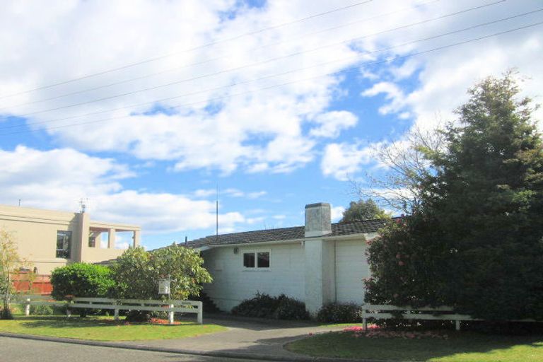 Photo of property in 13 Te Hepera Street, Waipahihi, Taupo, 3330