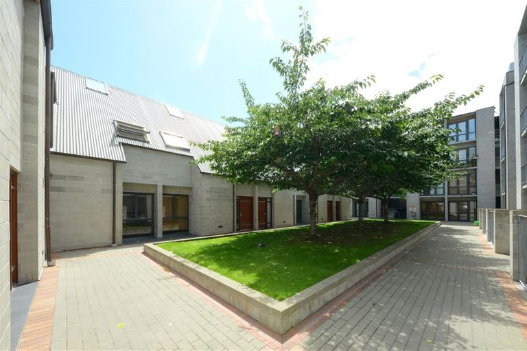 Photo of property in 4/868 Colombo Street, Christchurch Central, Christchurch, 8013