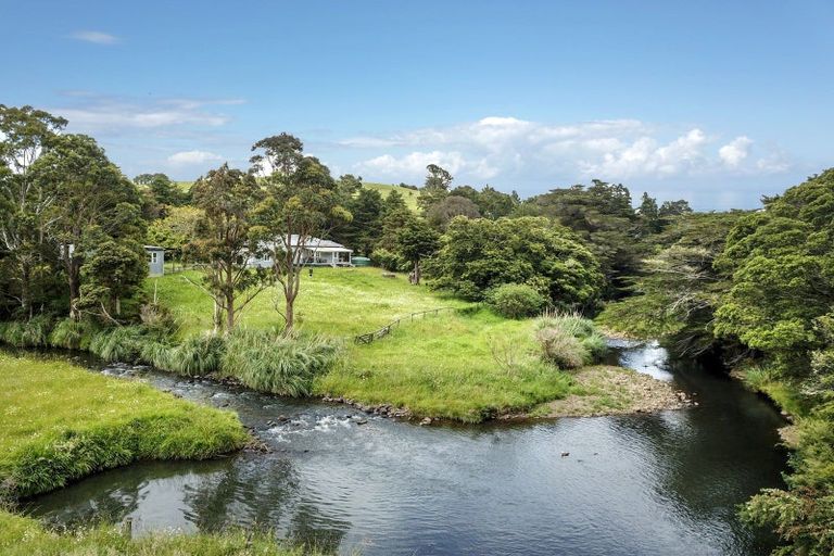 Photo of property in 1 Old Mill Road, Donnellys Crossing, Dargaville, 0379