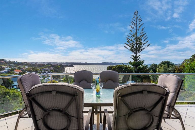 Photo of property in 48a Duncansby Road, Stanmore Bay, Whangaparaoa, 0932