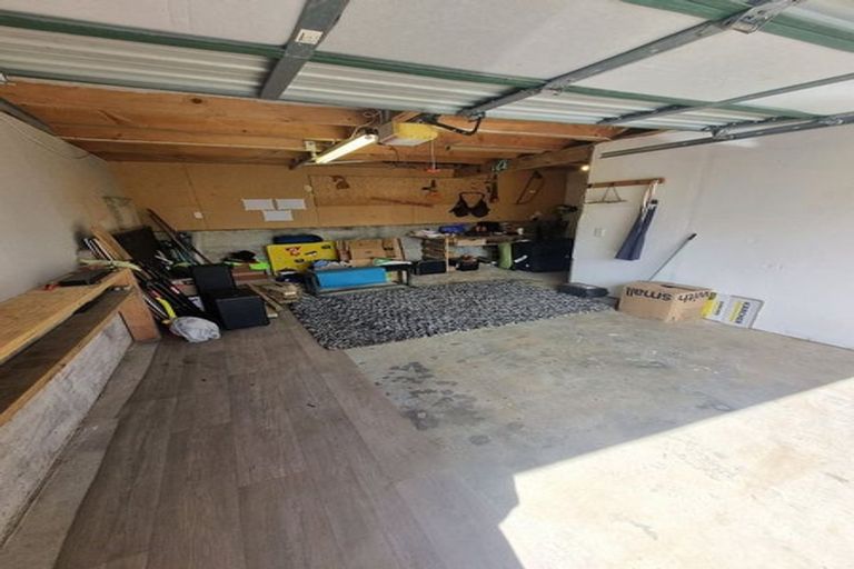 Photo of property in 10 Swadel Way, Karori, Wellington, 6012