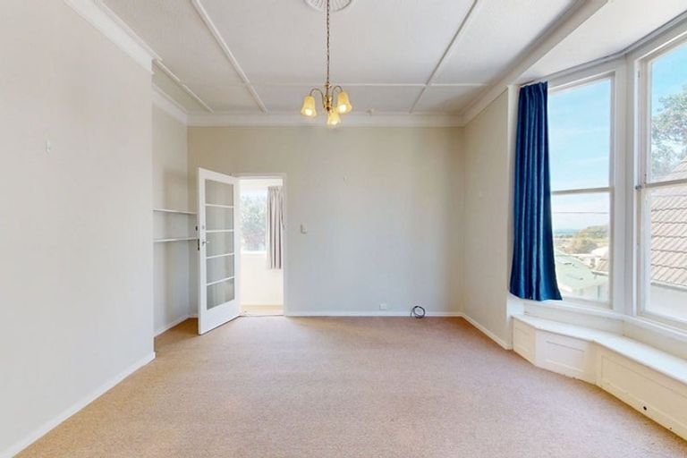 Photo of property in 3-5 Knoll Street, Island Bay, Wellington, 6023