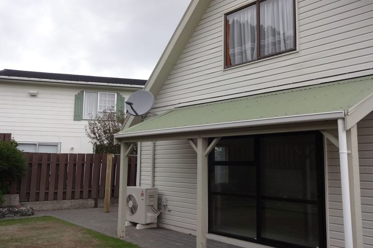 Photo of property in 1a Tralee Place, Johnsonville, Wellington, 6037