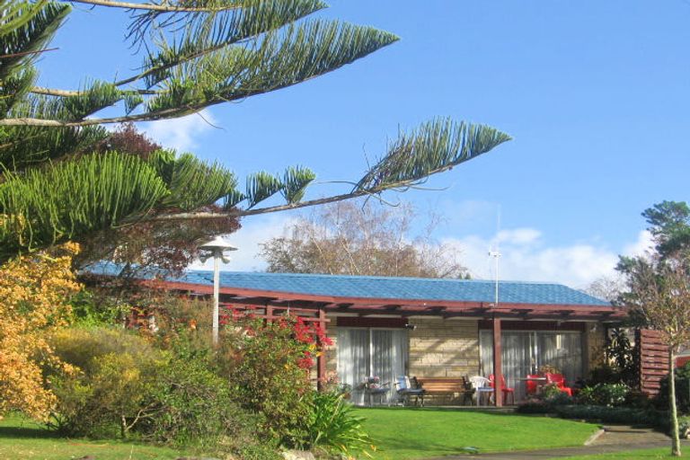 Photo of property in 21 Sutherland Crescent, Westbrook, Palmerston North, 4412