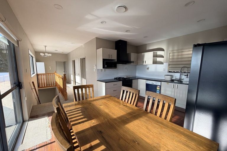 Photo of property in 2/24 Bonito Place, Bayview, Auckland, 0629
