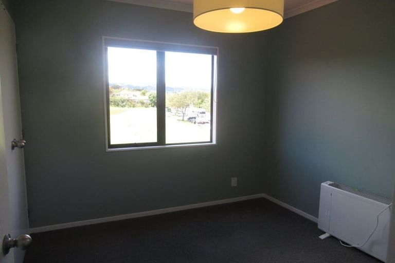 Photo of property in 62 Samwell Drive, Whitby, Porirua, 5024
