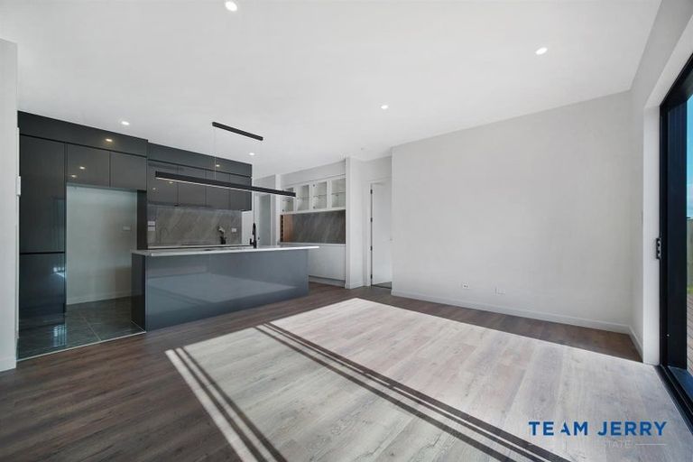 Photo of property in 81 Clarks Beach Road, Clarks Beach, 2122