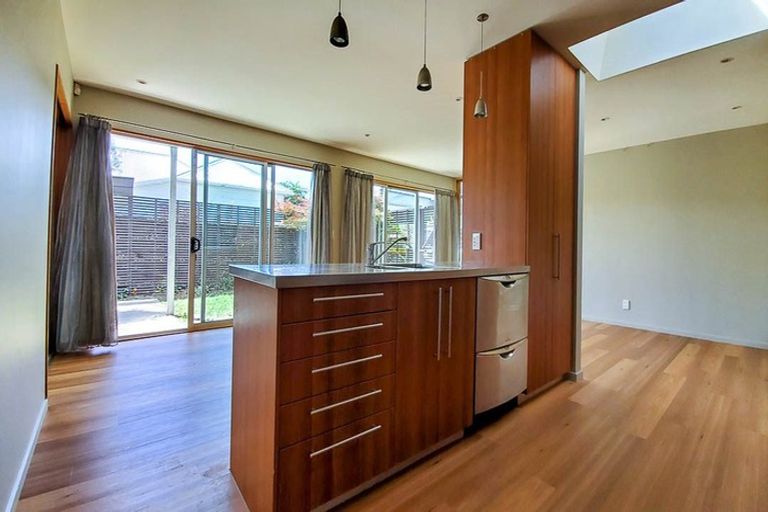 Photo of property in 17a Brockworth Place, Riccarton, Christchurch, 8011