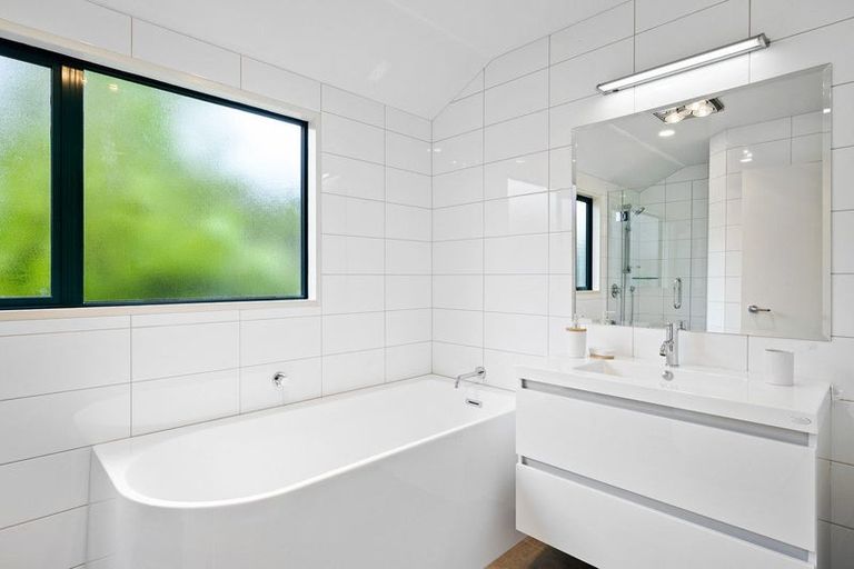 Photo of property in 7 Totara Terrace, Wanaka, 9305