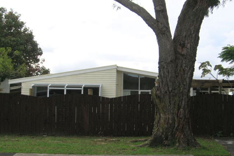 Photo of property in 45 Sunvue Road, Glen Eden, Auckland, 0602