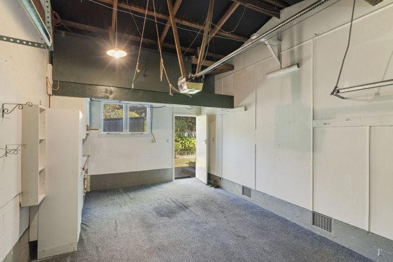 Photo of property in 206a Tukapa Street, Westown, New Plymouth, 4310