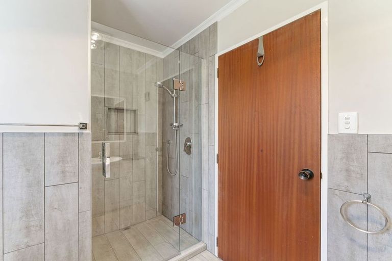 Photo of property in 16 Ferney Place, Richmond Heights, Taupo, 3330
