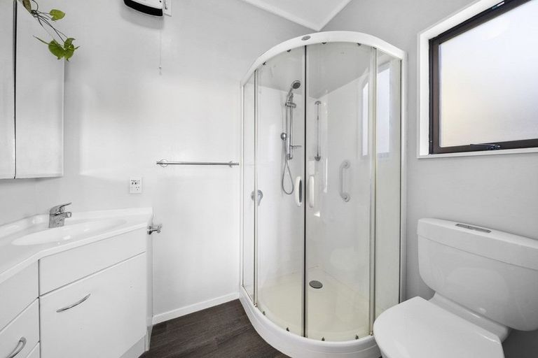 Photo of property in 37 Leeward Drive, Whitby, Porirua, 5024