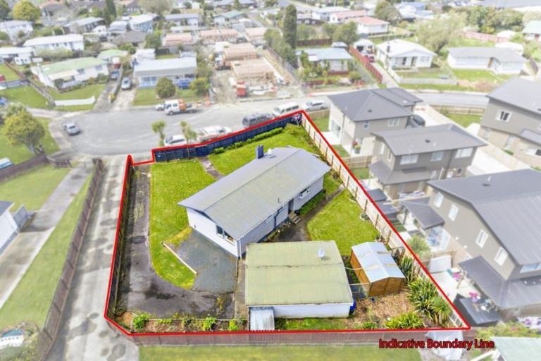 Photo of property in 16 Belgrave Place, Papakura, 2110