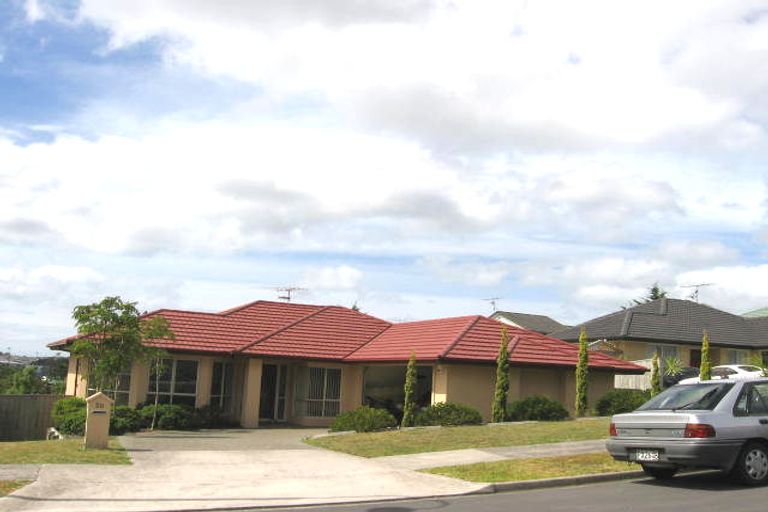 Photo of property in 20 Black Teal Close, Unsworth Heights, Auckland, 0632