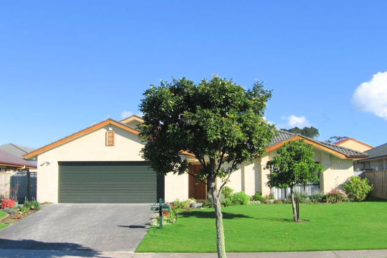 Photo of property in 58 Hillwell Drive, Henderson, Auckland, 0612